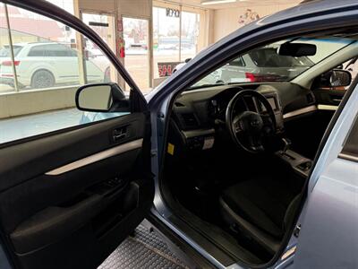 2012 Subaru Outback 2.5i Premium - Photo 15 - Grand Rapids, MI 49548