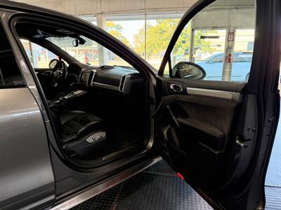 2013 Porsche Cayenne GTS   - Photo 43 - Grand Rapids, MI 49548