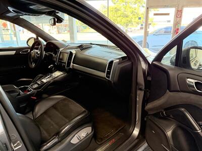 2013 Porsche Cayenne GTS   - Photo 45 - Grand Rapids, MI 49548