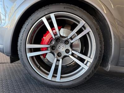 2013 Porsche Cayenne GTS   - Photo 60 - Grand Rapids, MI 49548