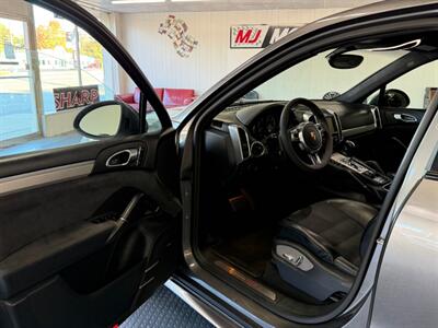 2013 Porsche Cayenne GTS   - Photo 24 - Grand Rapids, MI 49548