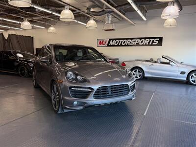 2013 Porsche Cayenne GTS   - Photo 2 - Grand Rapids, MI 49548