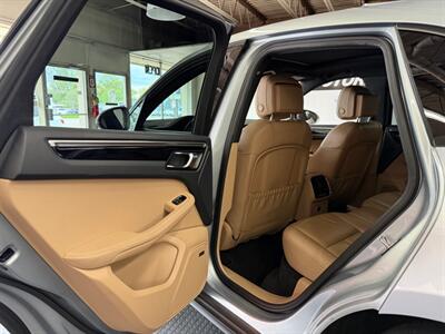 2020 Porsche Macan   - Photo 40 - Grand Rapids, MI 49548