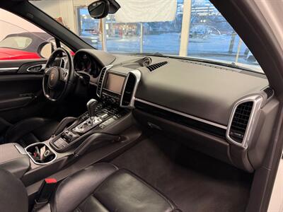 2014 Porsche Cayenne Diesel   - Photo 30 - Grand Rapids, MI 49548