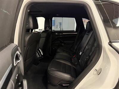 2014 Porsche Cayenne Diesel   - Photo 38 - Grand Rapids, MI 49548