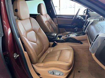 2013 Porsche Cayenne GTS   - Photo 38 - Grand Rapids, MI 49548