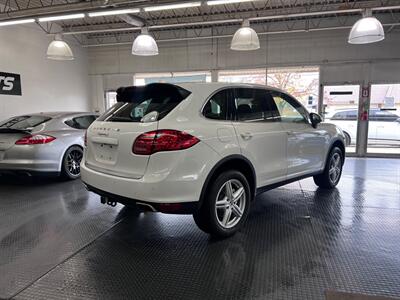 2013 Porsche Cayenne S   - Photo 4 - Grand Rapids, MI 49548