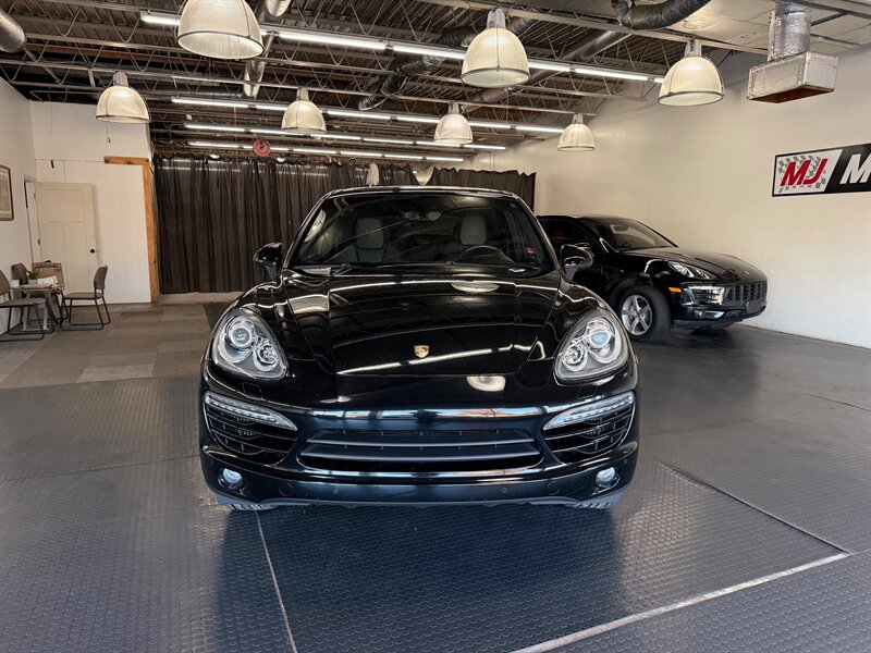 2013 Porsche Cayenne Diesel photo 2