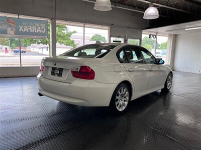 2006 BMW 3 Series 325xi   - Photo 12 - Grand Rapids, MI 49548