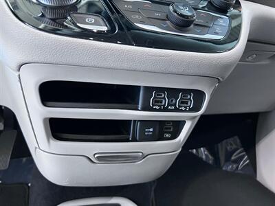 2022 Chrysler Pacifica Hybrid Touring L   - Photo 52 - Grand Rapids, MI 49548