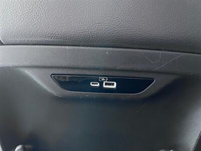 2022 Chrysler Pacifica Hybrid Touring L   - Photo 65 - Grand Rapids, MI 49548