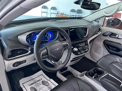 2022 Chrysler Pacifica Hybrid Touring L   - Photo 30 - Grand Rapids, MI 49548