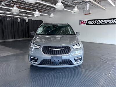 2022 Chrysler Pacifica Hybrid Touring L   - Photo 22 - Grand Rapids, MI 49548