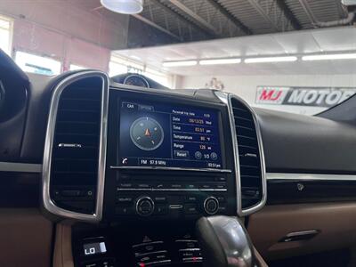 2014 Porsche Cayenne Platinum Diesel   - Photo 38 - Grand Rapids, MI 49548