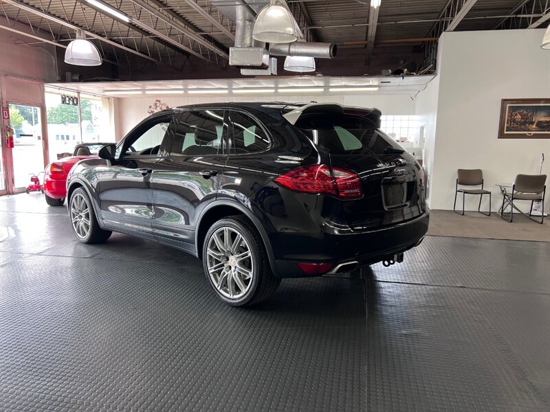 2014 Porsche Cayenne Platinum Edition Diesel photo 9