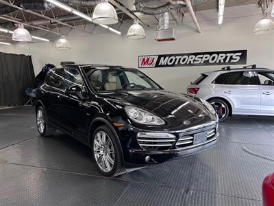 2014 Porsche Cayenne Platinum Diesel   - Photo 2 - Grand Rapids, MI 49548