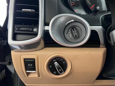2014 Porsche Cayenne Platinum Diesel   - Photo 25 - Grand Rapids, MI 49548