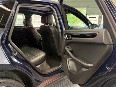 2020 Porsche Macan S   - Photo 63 - Grand Rapids, MI 49548