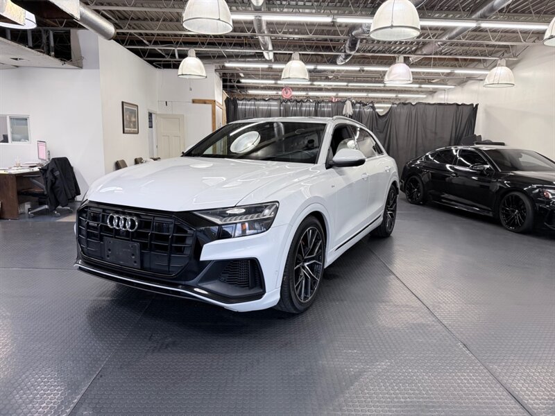 2019 Audi Q8 Prestige 55 photo 2