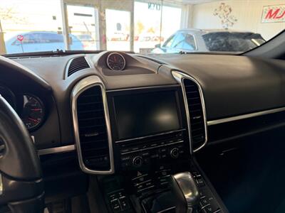 2014 Porsche Cayenne Platinum Diesel   - Photo 24 - Grand Rapids, MI 49548