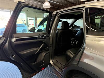 2014 Porsche Cayenne Platinum Diesel   - Photo 41 - Grand Rapids, MI 49548