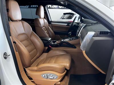 2014 Porsche Cayenne GTS   - Photo 48 - Grand Rapids, MI 49548