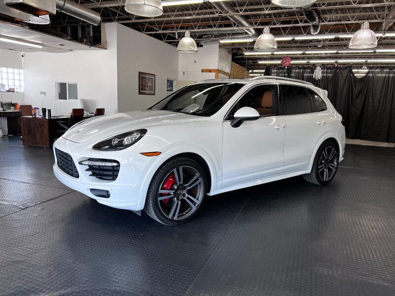 2014 Porsche Cayenne GTS photo 5