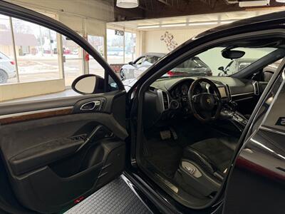 2013 Porsche Cayenne GTS   - Photo 16 - Grand Rapids, MI 49548