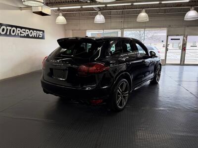 2013 Porsche Cayenne GTS   - Photo 11 - Grand Rapids, MI 49548