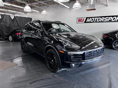 2016 Porsche Cayenne S   - Photo 2 - Grand Rapids, MI 49548