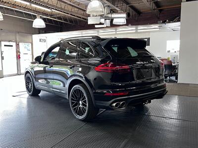 2016 Porsche Cayenne S   - Photo 9 - Grand Rapids, MI 49548