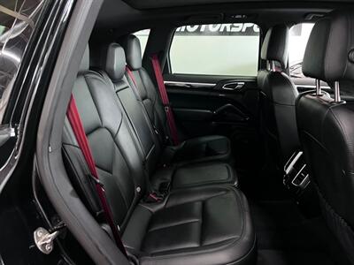2016 Porsche Cayenne S   - Photo 43 - Grand Rapids, MI 49548