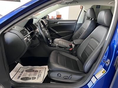 2017 Volkswagen Passat 1.8T R-Line   - Photo 17 - Grand Rapids, MI 49548