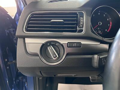 2017 Volkswagen Passat 1.8T R-Line   - Photo 19 - Grand Rapids, MI 49548