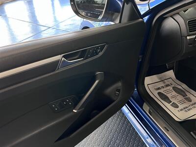 2017 Volkswagen Passat 1.8T R-Line   - Photo 15 - Grand Rapids, MI 49548