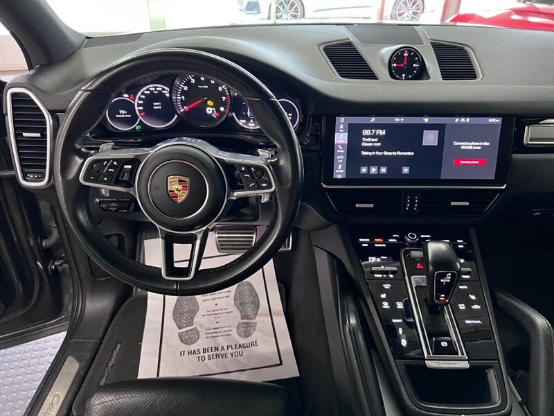 2019 Porsche Cayenne S photo 20