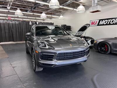 2019 Porsche Cayenne S   - Photo 2 - Grand Rapids, MI 49548