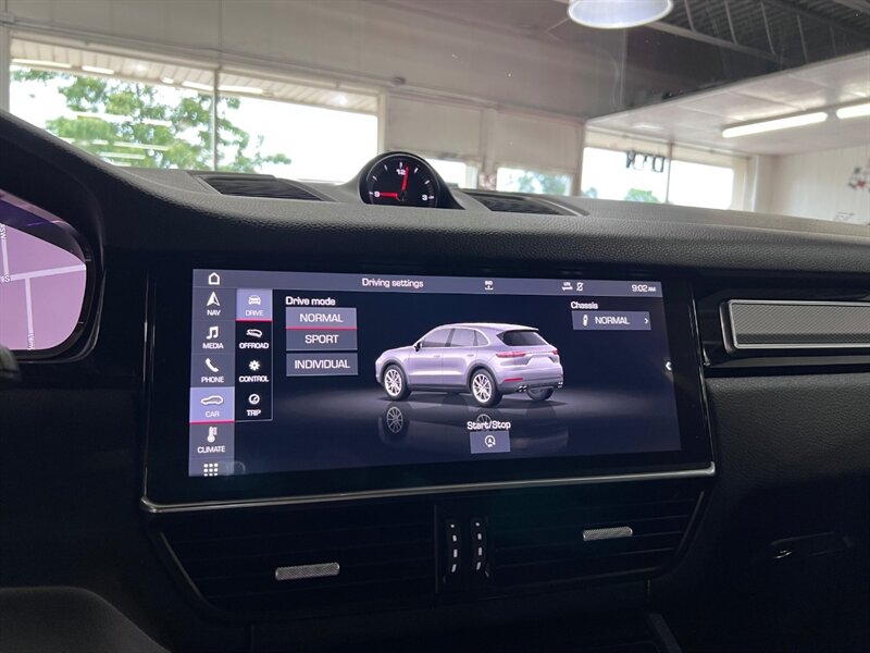 2019 Porsche Cayenne S photo 27