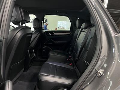 2019 Porsche Cayenne S   - Photo 44 - Grand Rapids, MI 49548
