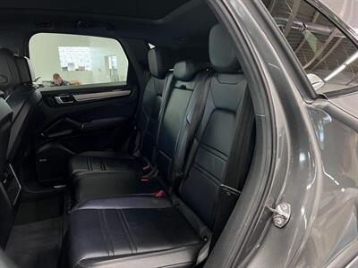 2019 Porsche Cayenne S   - Photo 45 - Grand Rapids, MI 49548