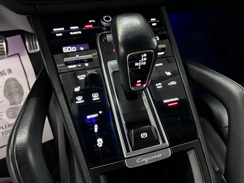 2019 Porsche Cayenne S photo 34