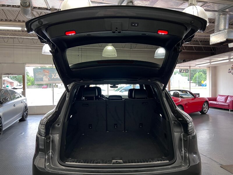 2019 Porsche Cayenne S photo 45