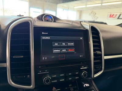 2017 Porsche Cayenne S   - Photo 43 - Grand Rapids, MI 49548