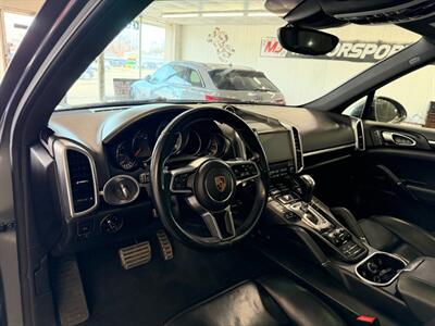 2017 Porsche Cayenne S   - Photo 25 - Grand Rapids, MI 49548