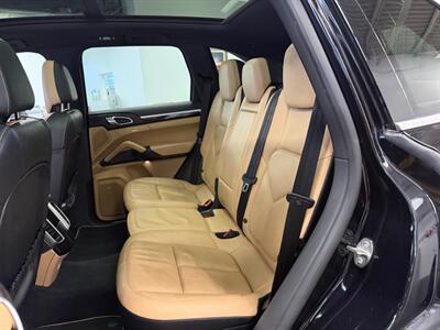 2014 Porsche Cayenne Platinum Diesel   - Photo 43 - Grand Rapids, MI 49548