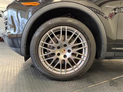 2014 Porsche Cayenne Platinum Diesel   - Photo 14 - Grand Rapids, MI 49548