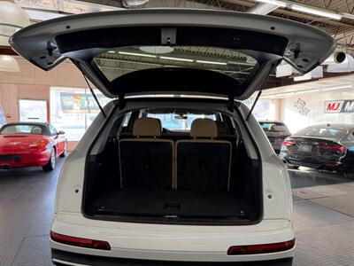 2020 Audi Q7 quattro Premium Plus 55 T   - Photo 61 - Grand Rapids, MI 49548
