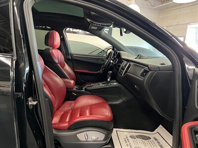 2017 Porsche Macan GTS   - Photo 43 - Grand Rapids, MI 49548