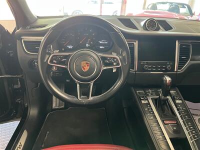 2017 Porsche Macan GTS   - Photo 30 - Grand Rapids, MI 49548