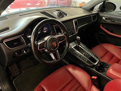2017 Porsche Macan GTS   - Photo 18 - Grand Rapids, MI 49548